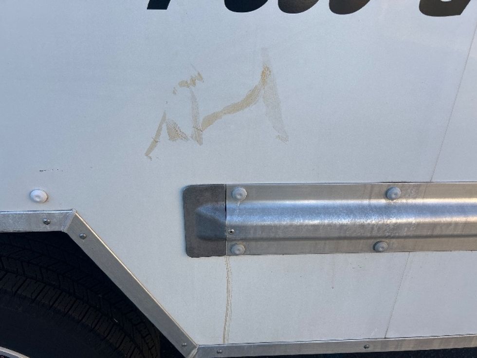 Light Duty Box Truck-Light and Medium Duty Trucks-GMC-2021-Savana G33903-La Mirada-CA-116,547\n\t\tmiles-$ 28,750 - Image 27