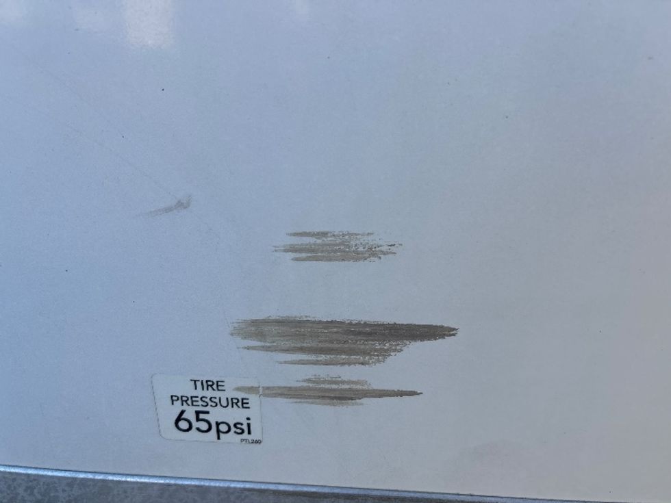 Light Duty Box Truck-Light and Medium Duty Trucks-GMC-2021-Savana G33903-La Mirada-CA-116,547\n\t\tmiles-$ 28,750 - Image 28