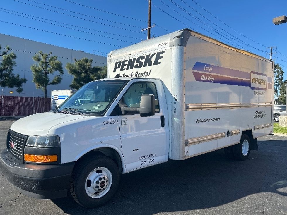 Light Duty Box Truck-Light and Medium Duty Trucks-GMC-2021-Savana G33903-La Mirada-CA-116,547\n\t\tmiles-$ 28,750 - Image 3