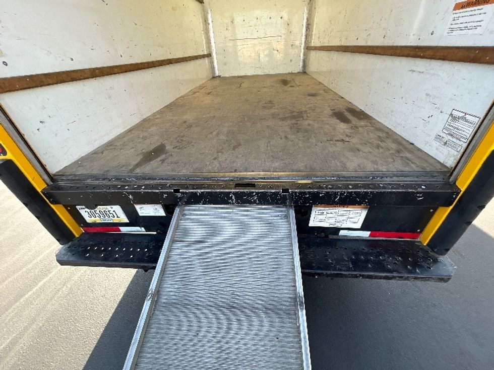 Light Duty Box Truck-Light and Medium Duty Trucks-GMC-2021-Savana G33903-La Mirada-CA-87,444\n\t\tmiles-$ 29,250 - Image 10