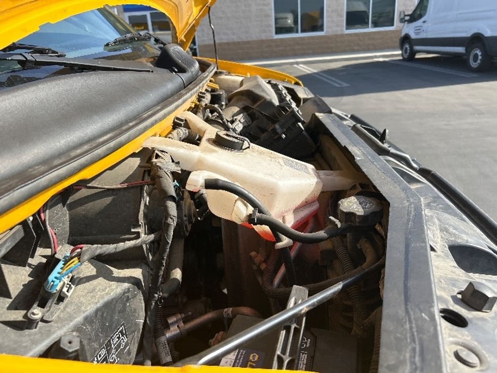 Light Duty Box Truck-Light and Medium Duty Trucks-GMC-2021-Savana G33903-La Mirada-CA-87,444\n\t\tmiles-$ 29,250 - Image 23