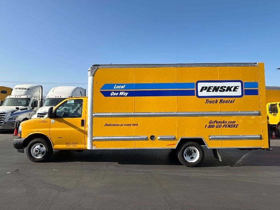 Light Duty Box Truck-Light and Medium Duty Trucks-GMC-2021-Savana G33903-La Mirada-CA-87,444\n\t\tmiles-$ 29,250 - Image 4