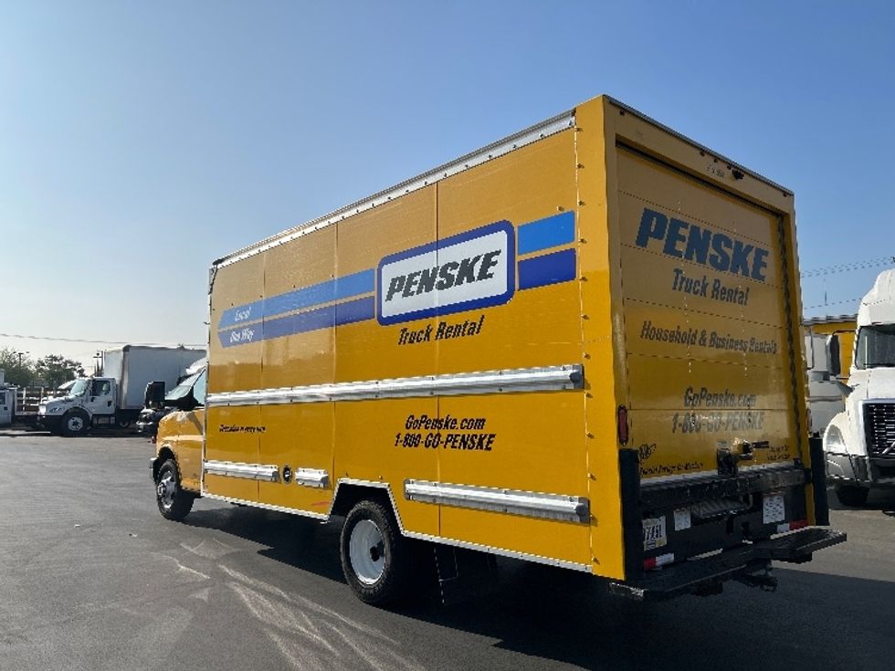 Light Duty Box Truck-Light and Medium Duty Trucks-GMC-2021-Savana G33903-La Mirada-CA-87,444\n\t\tmiles-$ 29,250 - Image 5