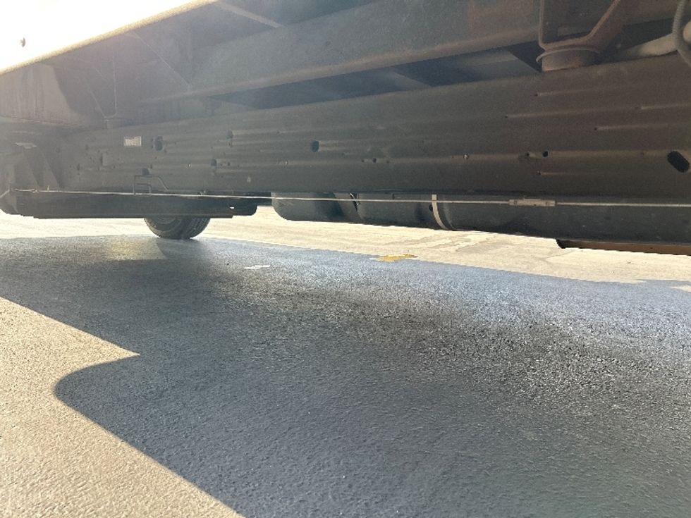 Light Duty Box Truck-Light and Medium Duty Trucks-GMC-2021-Savana G33903-La Mirada-CA-87,444\n\t\tmiles-$ 29,250 - Image 6