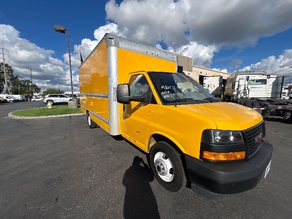 Light Duty Box Truck-Light and Medium Duty Trucks-GMC-2021-Savana G33903-La Mirada-CA-94,687\n\t\tmiles-$ 28,250 - Image 1