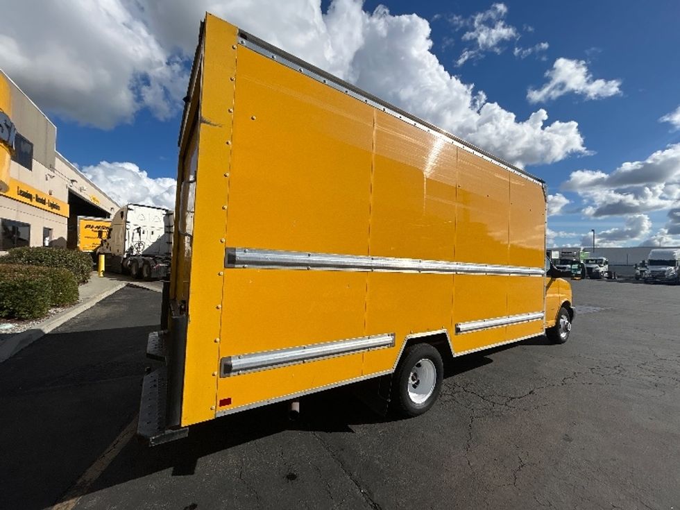 Light Duty Box Truck-Light and Medium Duty Trucks-GMC-2021-Savana G33903-La Mirada-CA-94,687\n\t\tmiles-$ 28,250 - Image 13