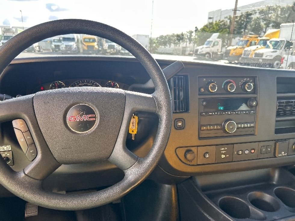 Light Duty Box Truck-Light and Medium Duty Trucks-GMC-2021-Savana G33903-La Mirada-CA-94,687\n\t\tmiles-$ 28,250 - Image 18