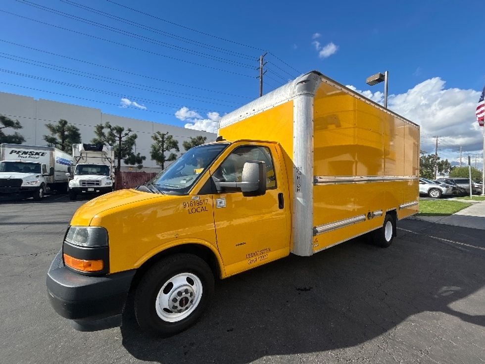 Light Duty Box Truck-Light and Medium Duty Trucks-GMC-2021-Savana G33903-La Mirada-CA-94,687\n\t\tmiles-$ 28,250 - Image 3