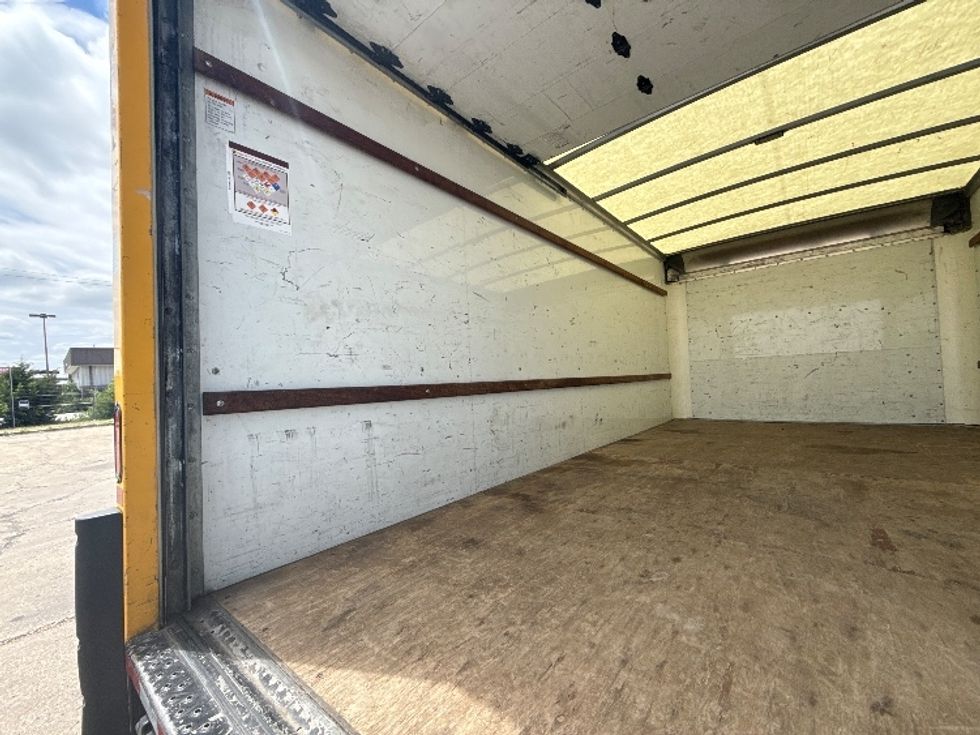 Light Duty Box Truck-Light and Medium Duty Trucks-GMC-2021-Savana G33903-La Porte-IN-92,015\n\t\tmiles-$ 25,250 - Image 11
