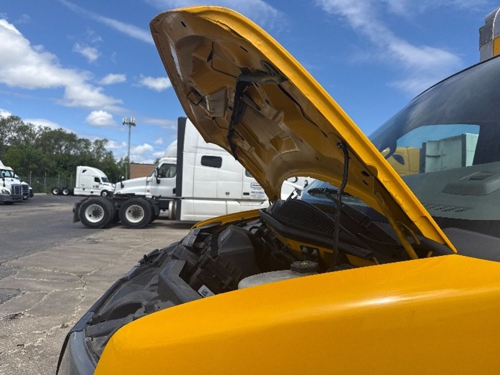 Light Duty Box Truck-Light and Medium Duty Trucks-GMC-2021-Savana G33903-La Porte-IN-92,015\n\t\tmiles-$ 25,250 - Image 24