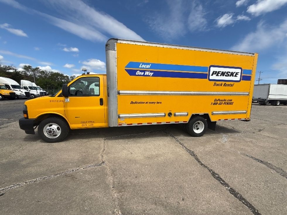 Light Duty Box Truck-Light and Medium Duty Trucks-GMC-2021-Savana G33903-La Porte-IN-92,015\n\t\tmiles-$ 25,250 - Image 4