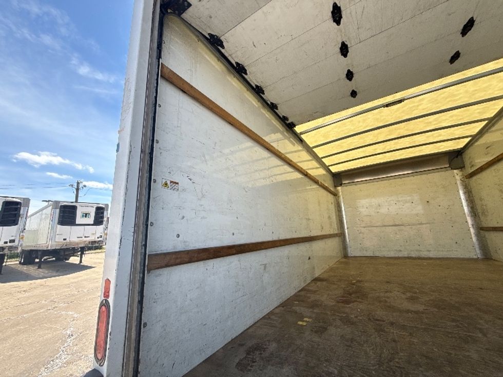 Light Duty Box Truck-Light and Medium Duty Trucks-GMC-2021-Savana G33903-La Porte-IN-92,253\n\t\tmiles-$ 29,500 - Image 11