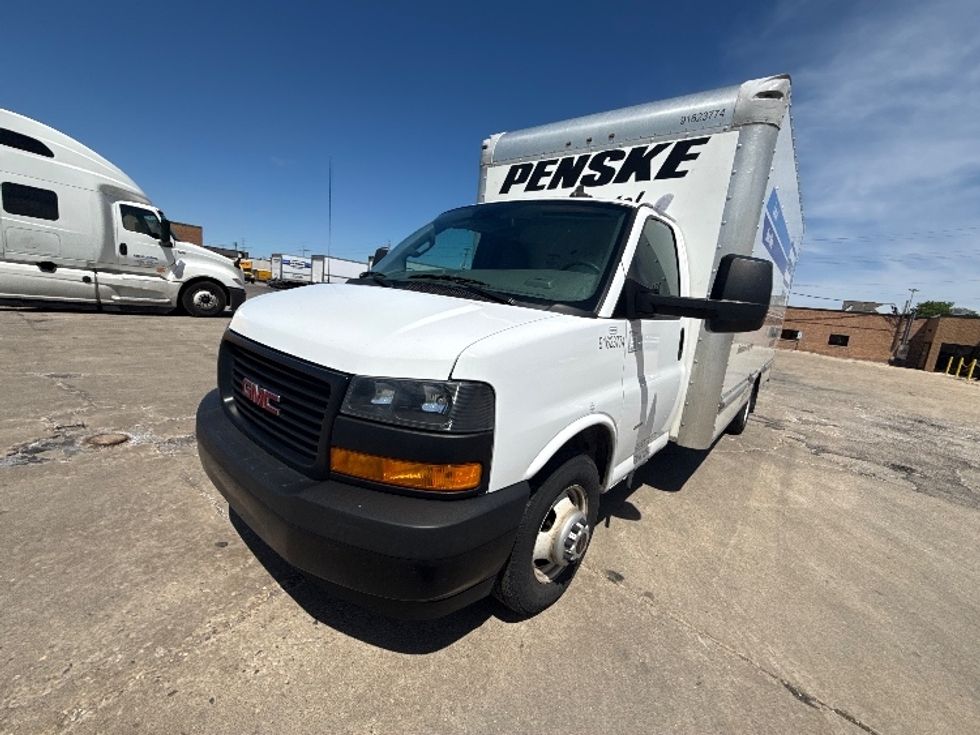 Light Duty Box Truck-Light and Medium Duty Trucks-GMC-2021-Savana G33903-La Porte-IN-92,253\n\t\tmiles-$ 29,500 - Image 3