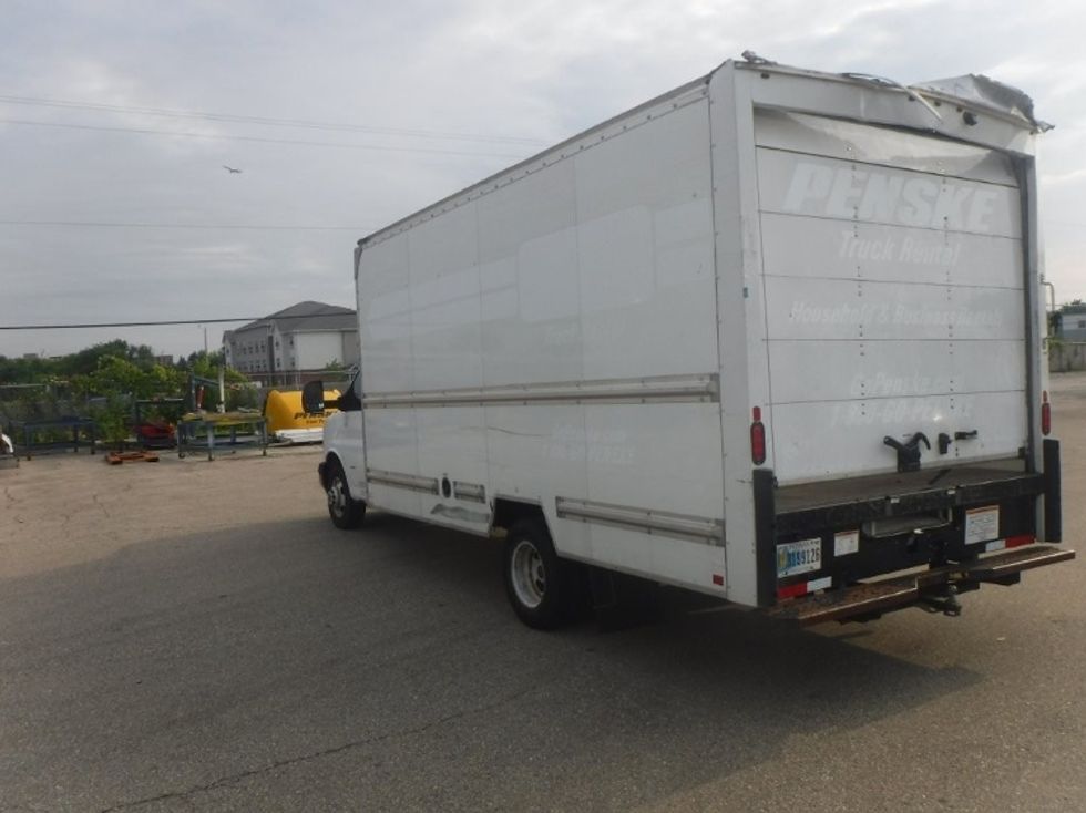 Light Duty Box Truck-Light and Medium Duty Trucks-GMC-2021-Savana G33903-La Porte-IN-95,709\n\t\tmiles-$ 28,250 - Image 3