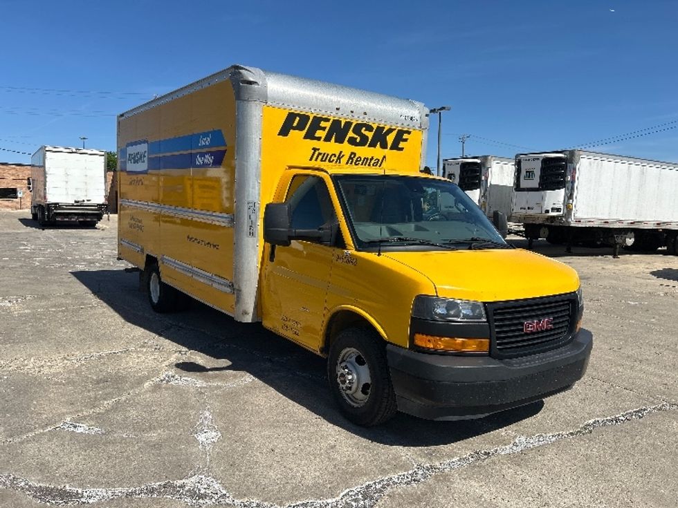 Light Duty Box Truck-Light and Medium Duty Trucks-GMC-2021-Savana G33903-La Porte-IN-98,295\n\t\tmiles-$ 26,000 - Image 1
