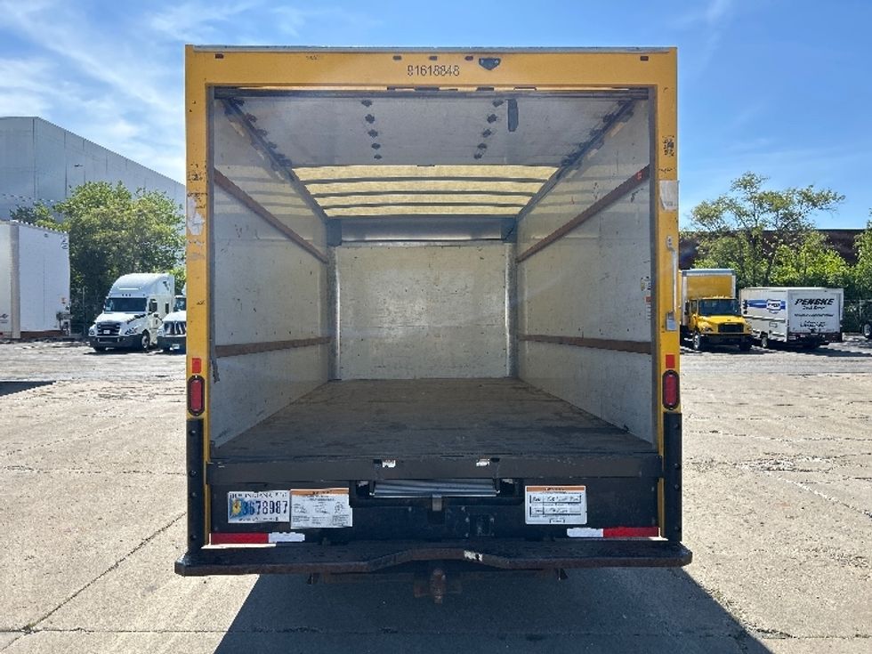 Light Duty Box Truck-Light and Medium Duty Trucks-GMC-2021-Savana G33903-La Porte-IN-98,295\n\t\tmiles-$ 26,000 - Image 8