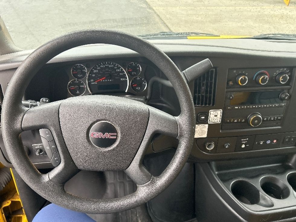 Light Duty Box Truck-Light and Medium Duty Trucks-GMC-2021-Savana G33903-La Vergne-TN-76,907\n\t\tmiles-$ 30,500 - Image 18