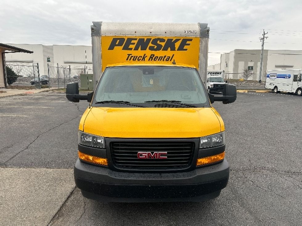 Light Duty Box Truck-Light and Medium Duty Trucks-GMC-2021-Savana G33903-La Vergne-TN-76,907\n\t\tmiles-$ 30,500 - Image 2