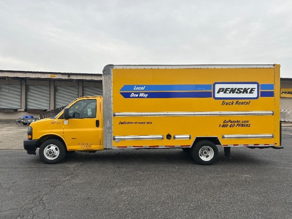 Light Duty Box Truck-Light and Medium Duty Trucks-GMC-2021-Savana G33903-La Vergne-TN-76,907\n\t\tmiles-$ 30,500 - Image 4
