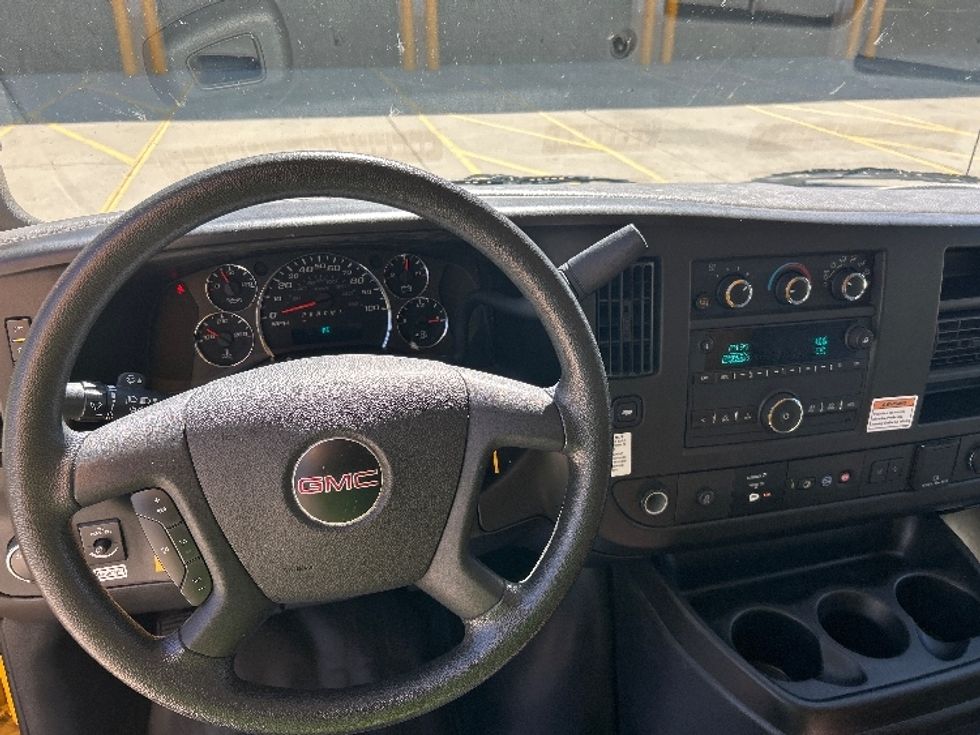 Light Duty Box Truck-Light and Medium Duty Trucks-GMC-2021-Savana G33903-Lacey-WA-86,750\n\t\tmiles-$ 28,500 - Image 18