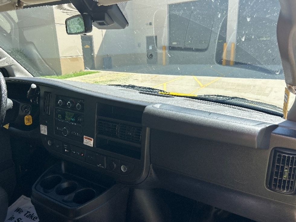 Light Duty Box Truck-Light and Medium Duty Trucks-GMC-2021-Savana G33903-Lacey-WA-86,750\n\t\tmiles-$ 28,500 - Image 21