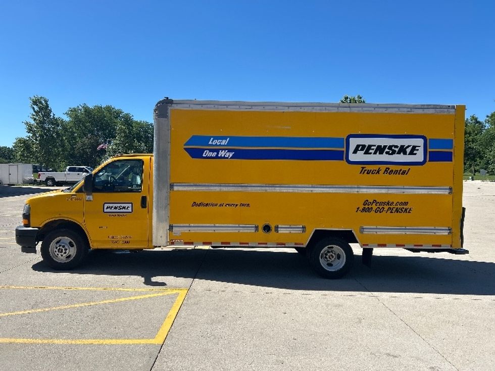 Light Duty Box Truck-Light and Medium Duty Trucks-GMC-2021-Savana G33903-Lacey-WA-86,750\n\t\tmiles-$ 28,500 - Image 4