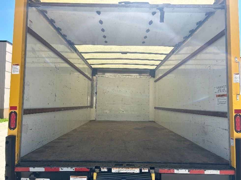 Light Duty Box Truck-Light and Medium Duty Trucks-GMC-2021-Savana G33903-Lacey-WA-86,750\n\t\tmiles-$ 28,500 - Image 8
