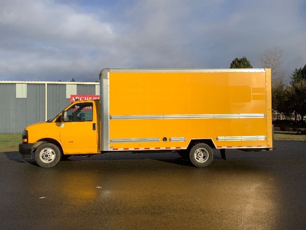 Light Duty Box Truck-Light and Medium Duty Trucks-GMC-2021-Savana G33903-Lacey-WA-92,072\n\t\tmiles-$ 28,500 - Image 4