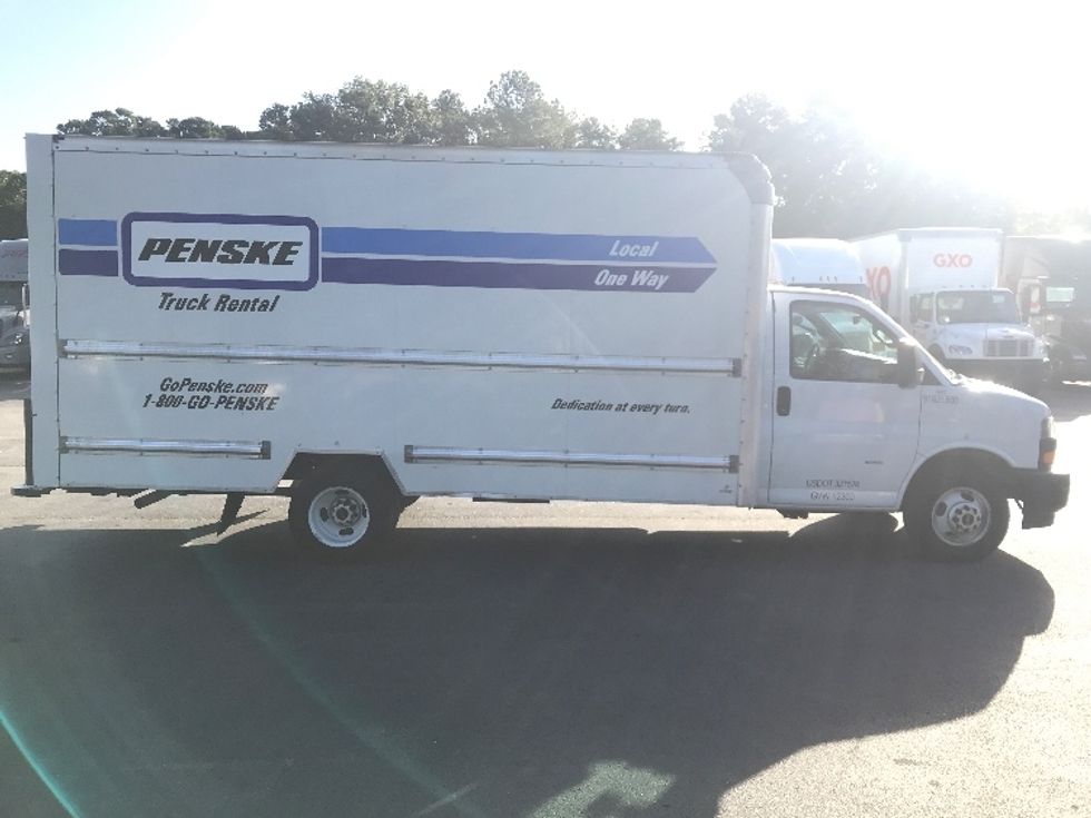 Light Duty Box Truck-Light and Medium Duty Trucks-GMC-2021-Savana G33903-Ladson-SC-113,409\n\t\tmiles-$ 28,250 - Image 13