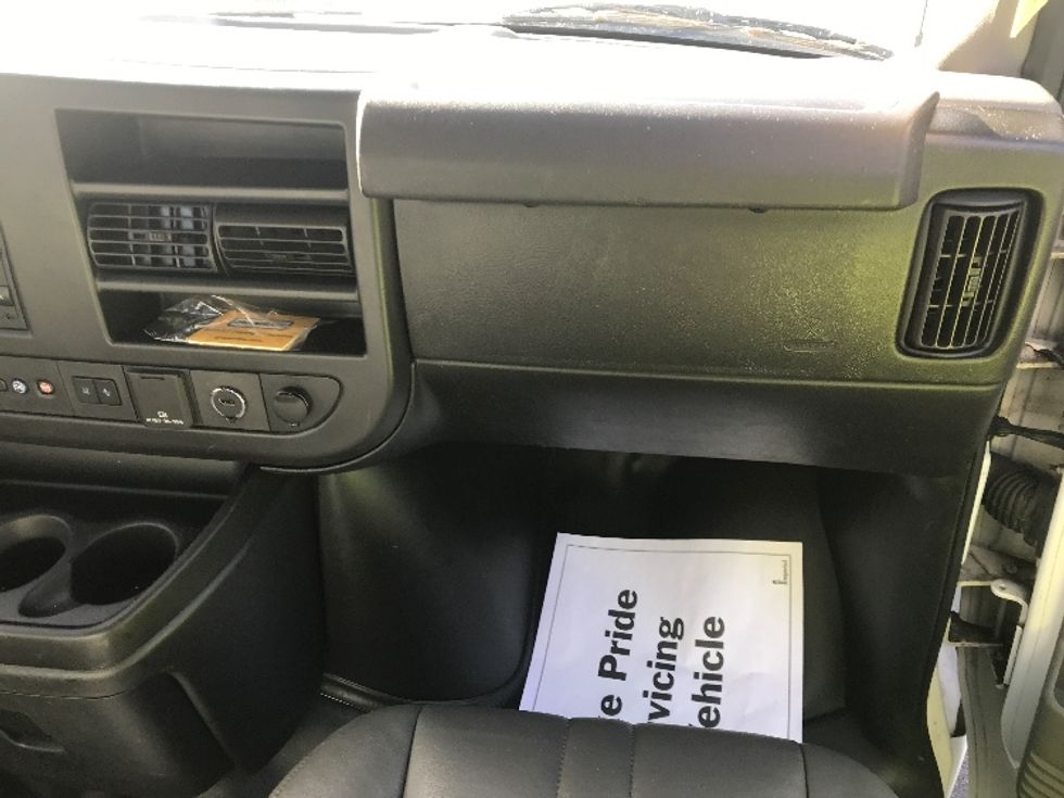 Light Duty Box Truck-Light and Medium Duty Trucks-GMC-2021-Savana G33903-Ladson-SC-113,409\n\t\tmiles-$ 28,250 - Image 19