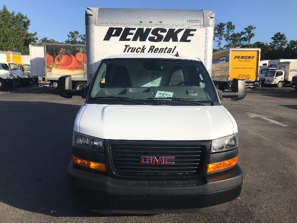 Light Duty Box Truck-Light and Medium Duty Trucks-GMC-2021-Savana G33903-Ladson-SC-113,409\n\t\tmiles-$ 28,250 - Image 2