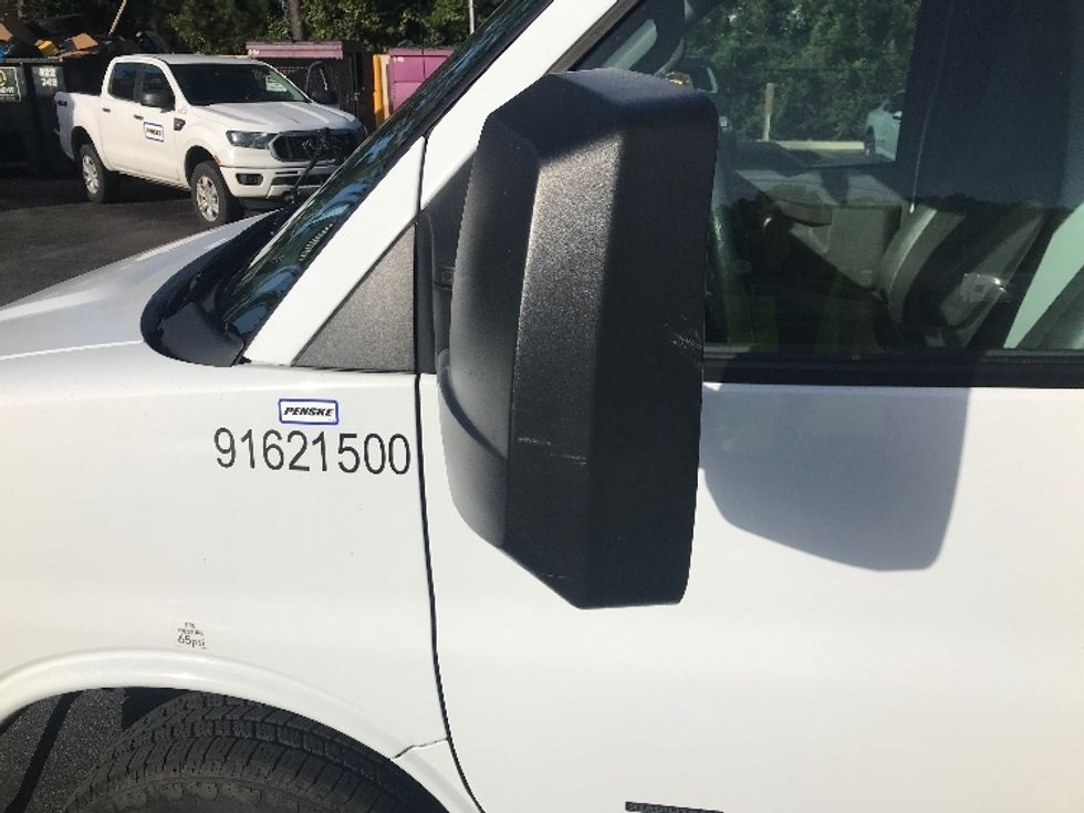 Light Duty Box Truck-Light and Medium Duty Trucks-GMC-2021-Savana G33903-Ladson-SC-113,409\n\t\tmiles-$ 28,250 - Image 26