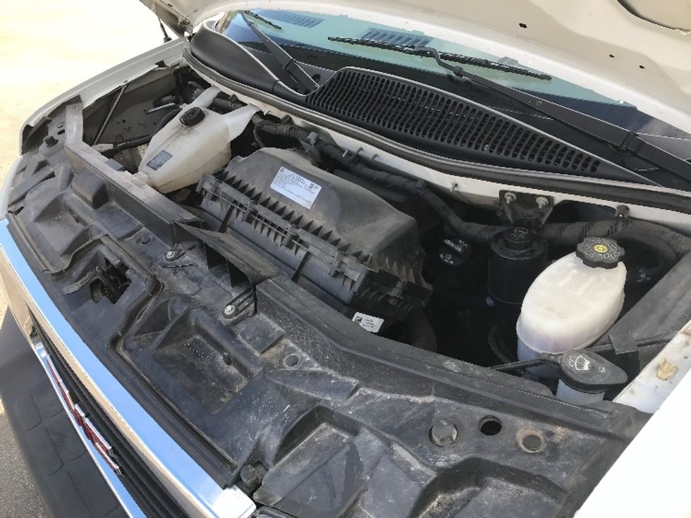 Light Duty Box Truck-Light and Medium Duty Trucks-GMC-2021-Savana G33903-Ladson-SC-127,154\n\t\tmiles-$ 27,750 - Image 24