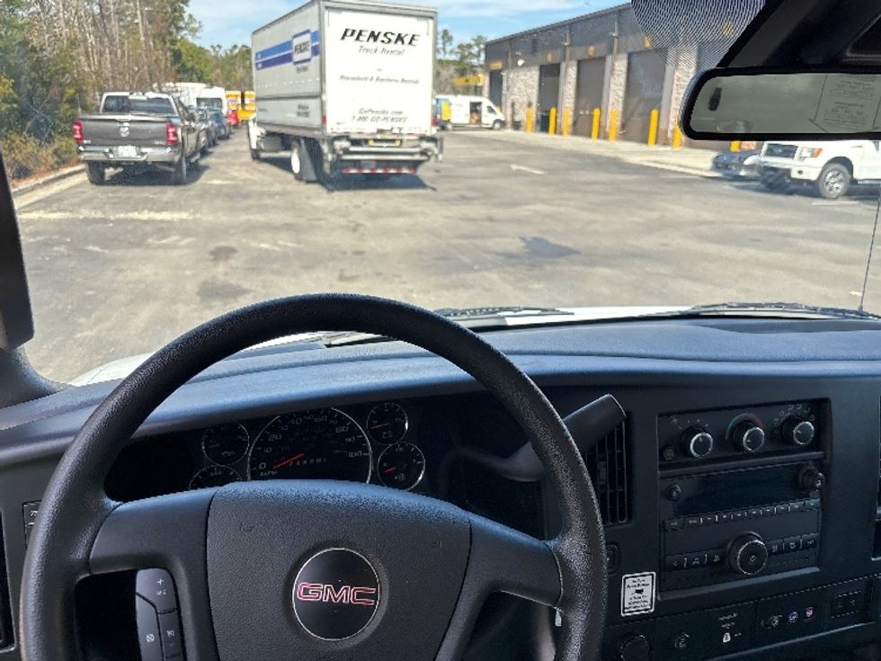 Light Duty Box Truck-Light and Medium Duty Trucks-GMC-2021-Savana G33903-Ladson-SC-50,603\n\t\tmiles-$ 37,250 - Image 17