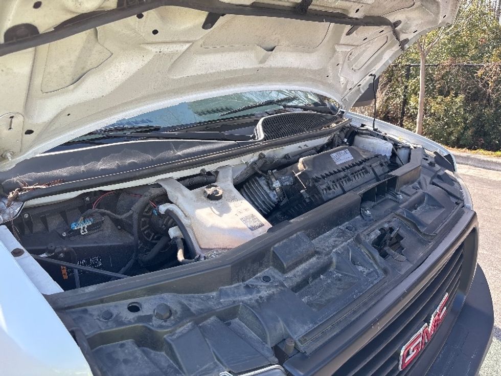 Light Duty Box Truck-Light and Medium Duty Trucks-GMC-2021-Savana G33903-Ladson-SC-50,603\n\t\tmiles-$ 37,250 - Image 22