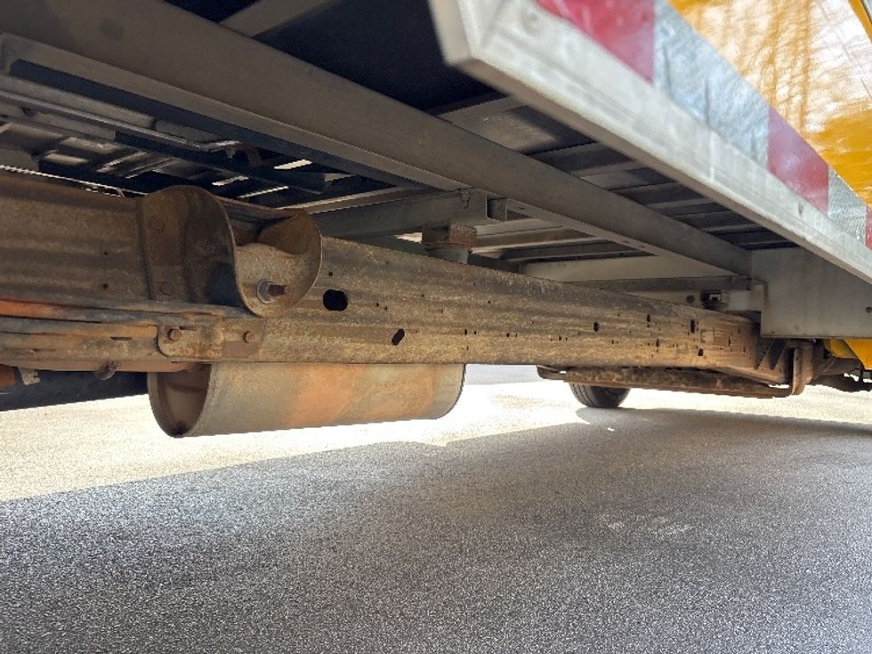 Light Duty Box Truck-Light and Medium Duty Trucks-GMC-2021-Savana G33903-Ladson-SC-89,684\n\t\tmiles-$ 29,500 - Image 13