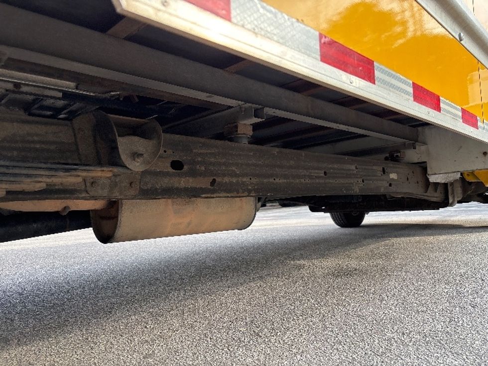 Light Duty Box Truck-Light and Medium Duty Trucks-GMC-2021-Savana G33903-Ladson-SC-92,137\n\t\tmiles-$ 29,000 - Image 13