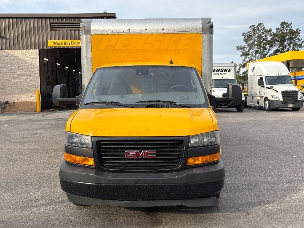 Light Duty Box Truck-Light and Medium Duty Trucks-GMC-2021-Savana G33903-Ladson-SC-92,137\n\t\tmiles-$ 29,000 - Image 2