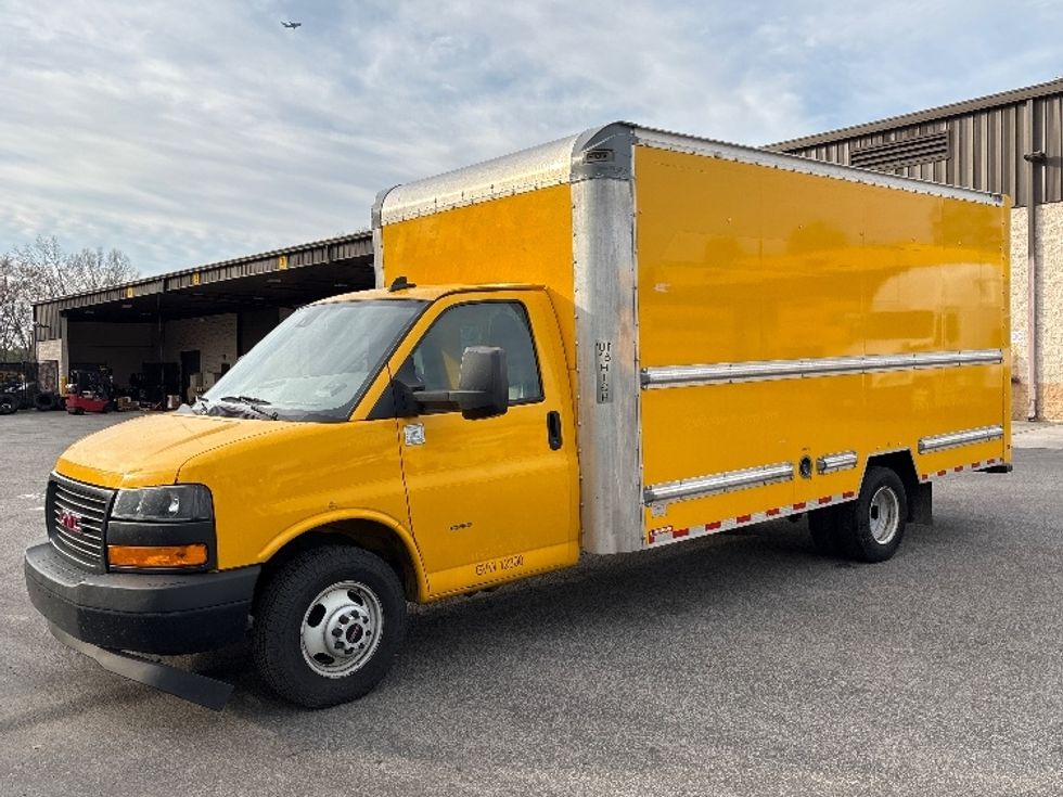 Light Duty Box Truck-Light and Medium Duty Trucks-GMC-2021-Savana G33903-Ladson-SC-92,137\n\t\tmiles-$ 29,000 - Image 3