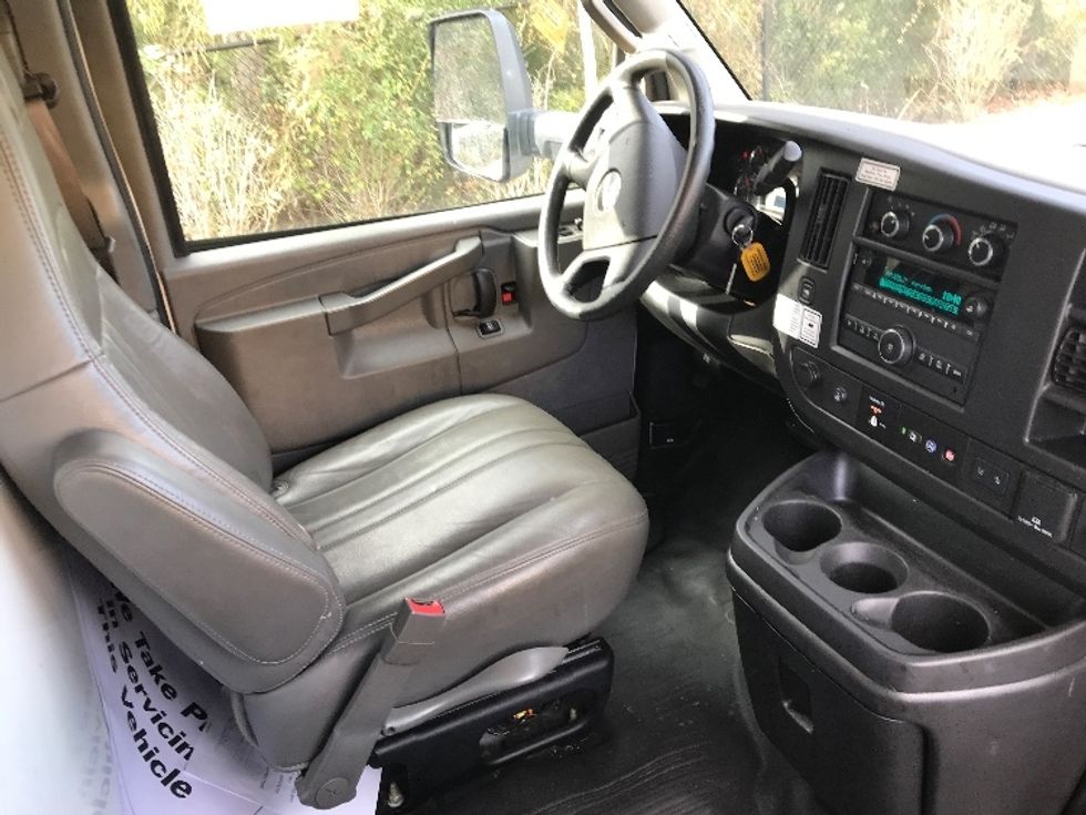 Light Duty Box Truck-Light and Medium Duty Trucks-GMC-2021-Savana G33903-Ladson-SC-93,723\n\t\tmiles-$ 32,000 - Image 21