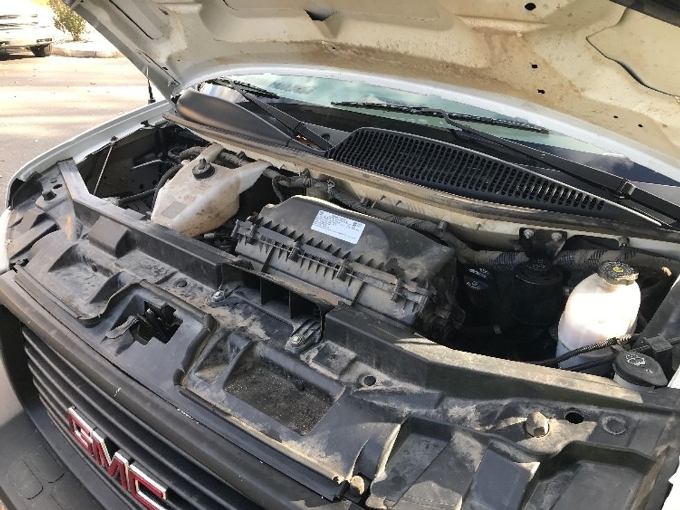 Light Duty Box Truck-Light and Medium Duty Trucks-GMC-2021-Savana G33903-Ladson-SC-93,723\n\t\tmiles-$ 32,000 - Image 23