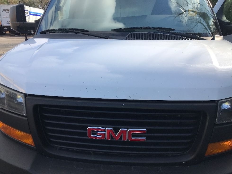 Light Duty Box Truck-Light and Medium Duty Trucks-GMC-2021-Savana G33903-Ladson-SC-93,723\n\t\tmiles-$ 32,000 - Image 24