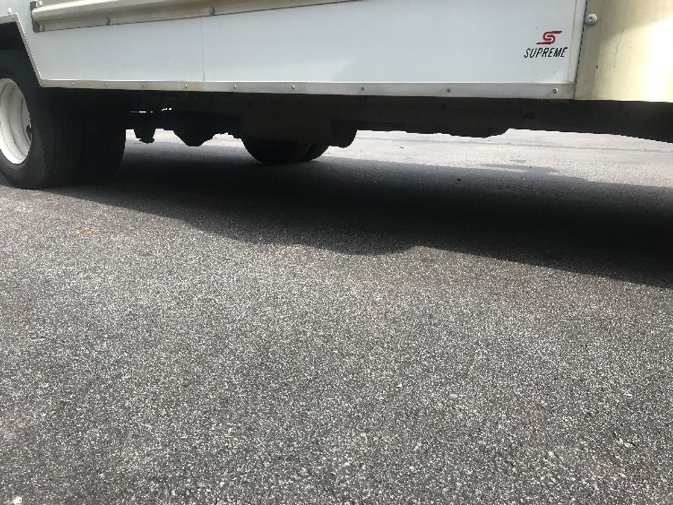 Light Duty Box Truck-Light and Medium Duty Trucks-GMC-2021-Savana G33903-Ladson-SC-99,185\n\t\tmiles-$ 31,500 - Image 13