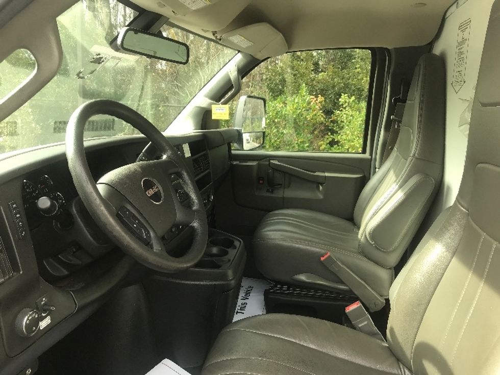 Light Duty Box Truck-Light and Medium Duty Trucks-GMC-2021-Savana G33903-Ladson-SC-99,185\n\t\tmiles-$ 31,500 - Image 18