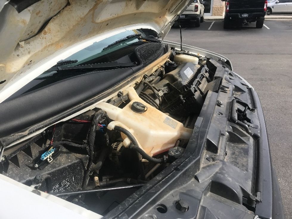 Light Duty Box Truck-Light and Medium Duty Trucks-GMC-2021-Savana G33903-Ladson-SC-99,185\n\t\tmiles-$ 31,500 - Image 22