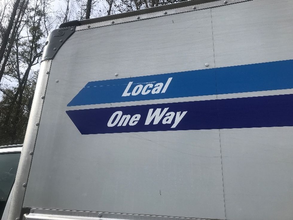 Light Duty Box Truck-Light and Medium Duty Trucks-GMC-2021-Savana G33903-Ladson-SC-99,185\n\t\tmiles-$ 31,500 - Image 24