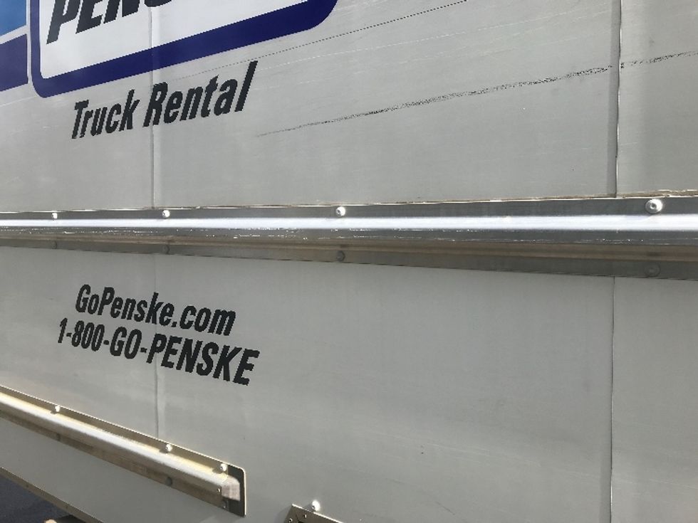 Light Duty Box Truck-Light and Medium Duty Trucks-GMC-2021-Savana G33903-Ladson-SC-99,185\n\t\tmiles-$ 31,500 - Image 28