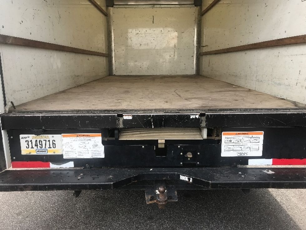 Light Duty Box Truck-Light and Medium Duty Trucks-GMC-2021-Savana G33903-Ladson-SC-99,185\n\t\tmiles-$ 31,500 - Image 9