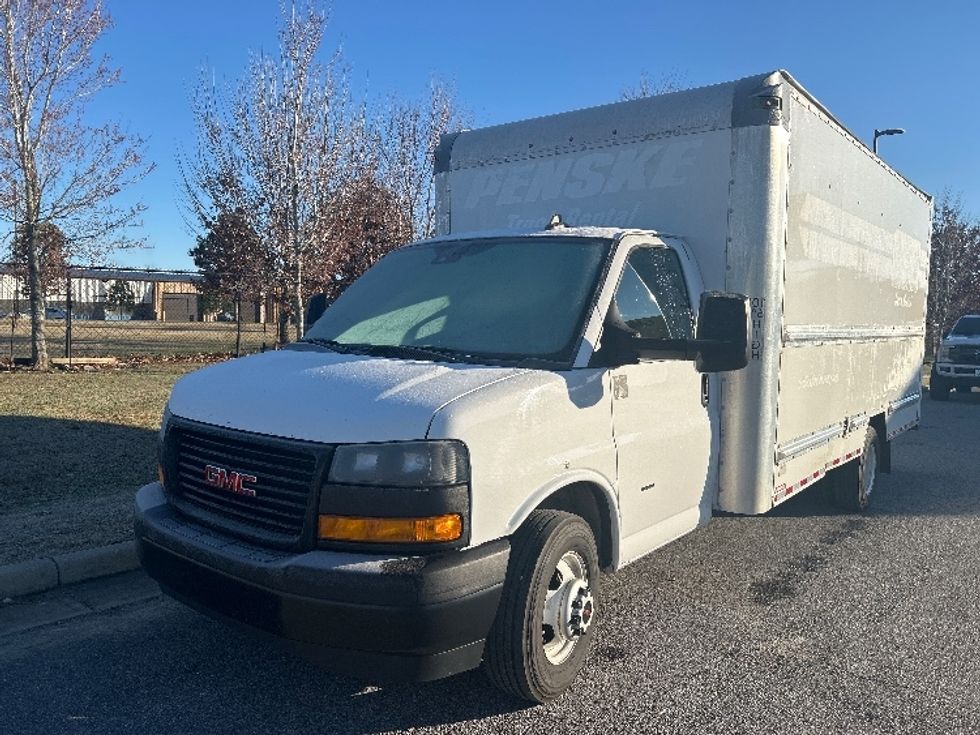 Light Duty Box Truck-Light and Medium Duty Trucks-GMC-2021-Savana G33903-Lafayette-LA-115,586\n\t\tmiles-$ 27,500 - Image 3