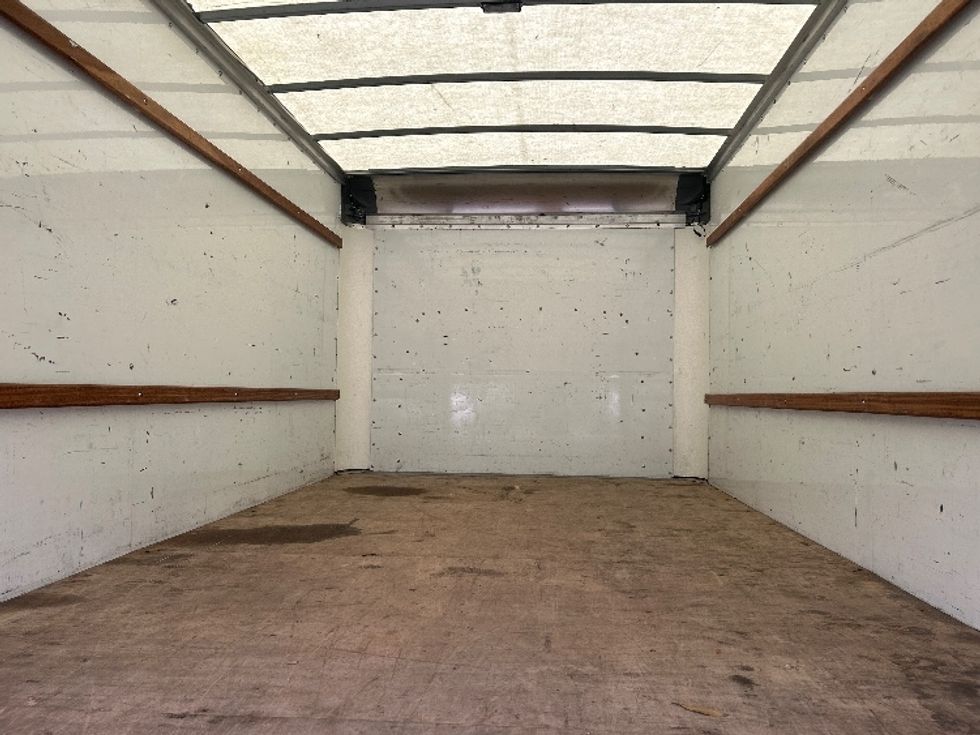 Light Duty Box Truck-Light and Medium Duty Trucks-GMC-2021-Savana G33903-Lafayette-LA-115,586\n\t\tmiles-$ 27,500 - Image 8